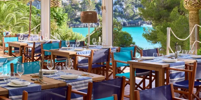 Stunning views  delicious food   live music