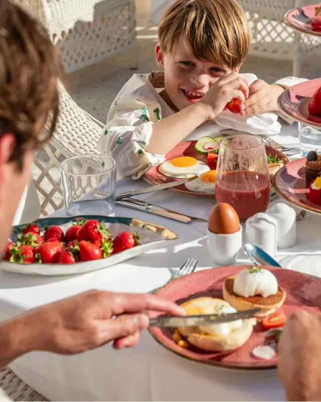 Children up to 12 enjoy free snacks   drinks