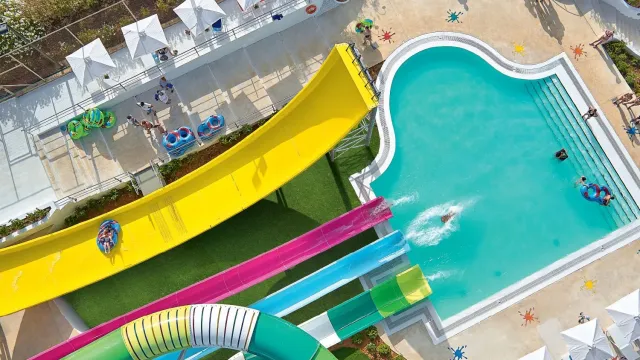 Take the kids to the aqua park nearby