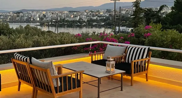 With sunset views  piano music   cocktails