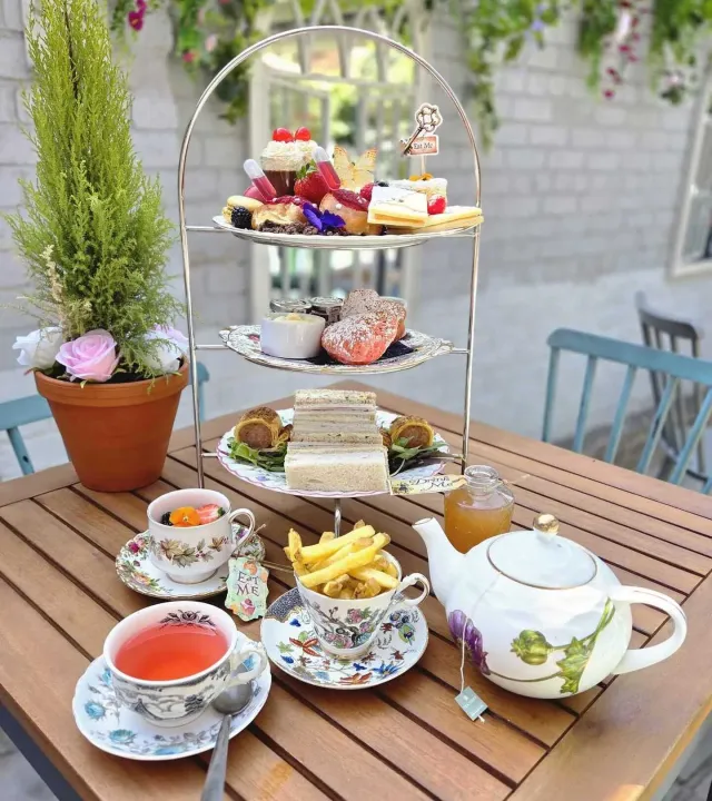 Indulge in a Wonderland themed afternoon tea