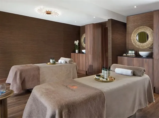 Unwind   reconnect in a peaceful setting