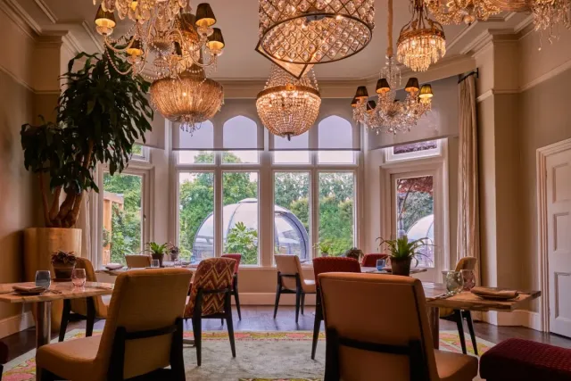 The hotel s own specialist cocktail bar