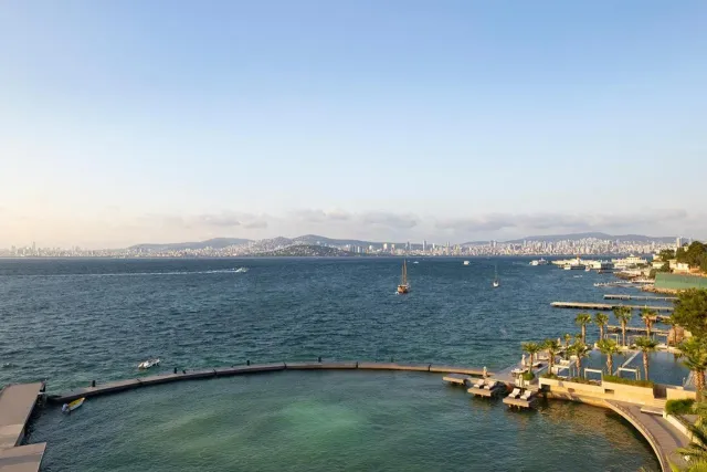 Tranquil waves meet a private paradise