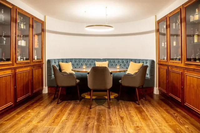 Enjoy a delicious meal and cocktail