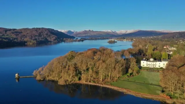 Discover the Lake District on foot