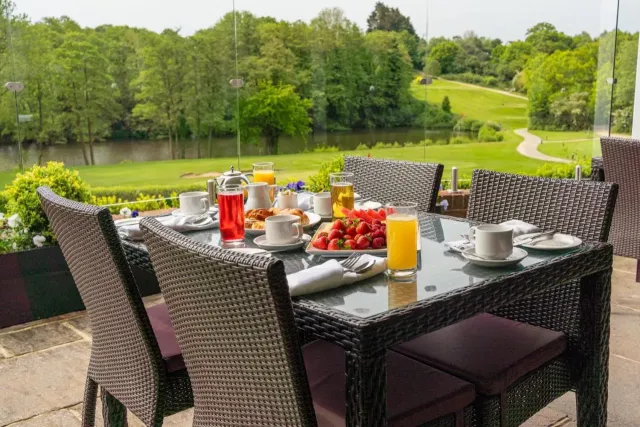 Serving drinks   meals on the terrace