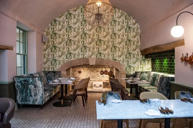 Serving meals to tantalize your tastebuds