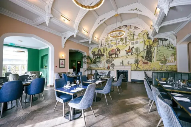 Savour fragrant Indian dishes at Lomri
