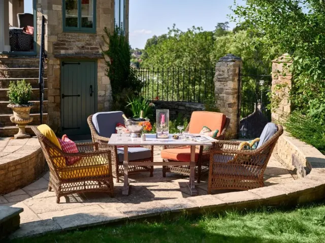 Soak up the sun whilst enjoying a meal