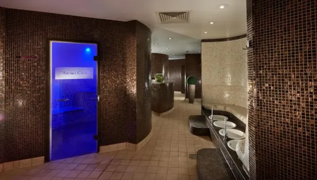 With calming heat   invigorating cool treatments