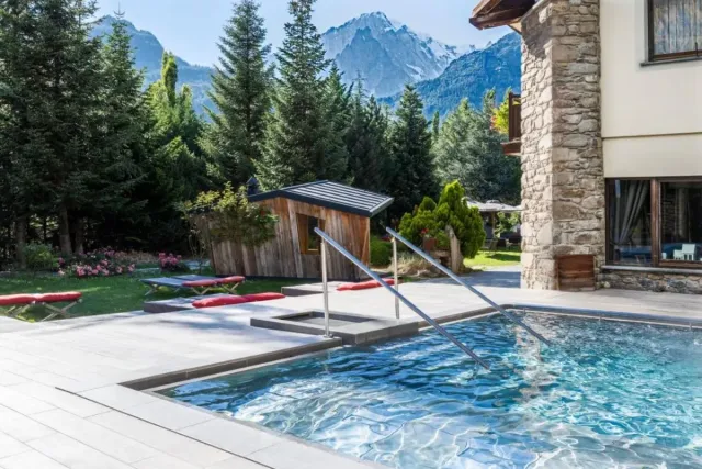 Unwind in the pool or sauna