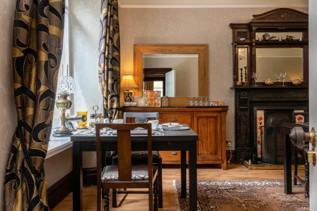 Savour freshly prepared dishes on select days