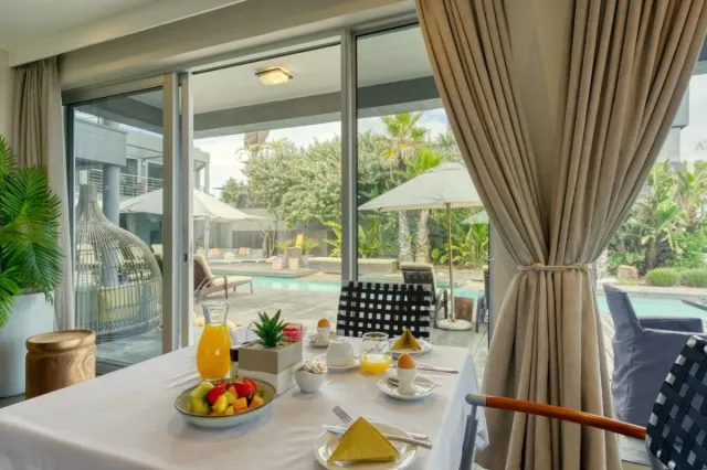 Fresh fruit and more available all day