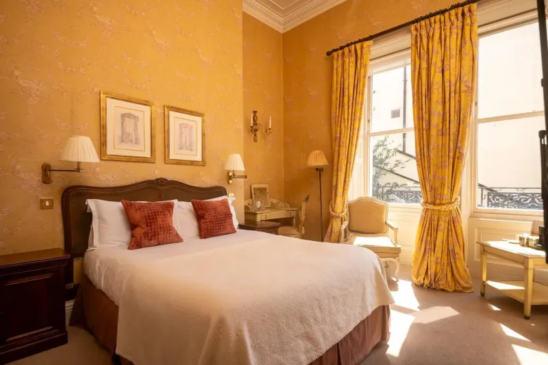 Cozy Double @ Dukes Bath