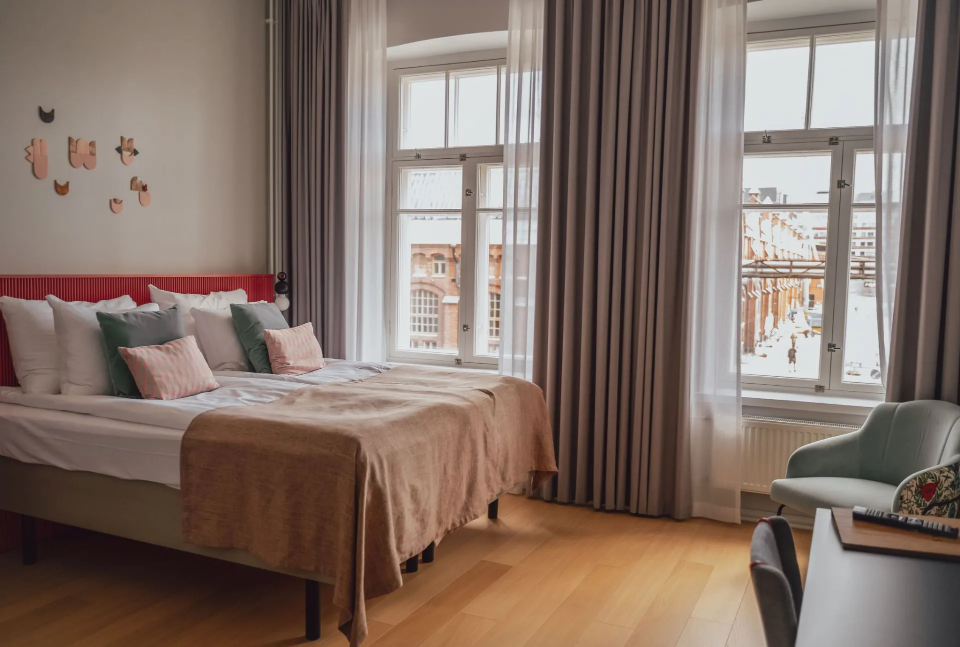 Superior @ The Folks Hotel Konepaja