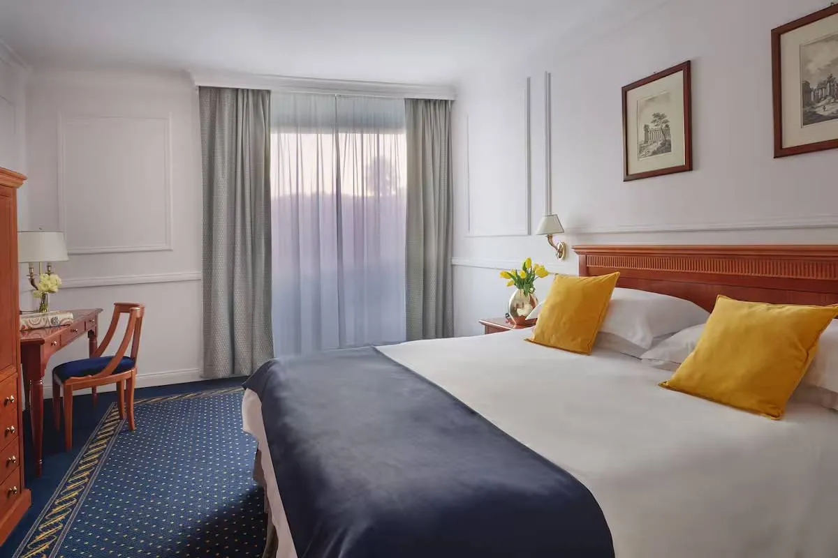 Classic Room @ Savoy Hotel  amp  Spa