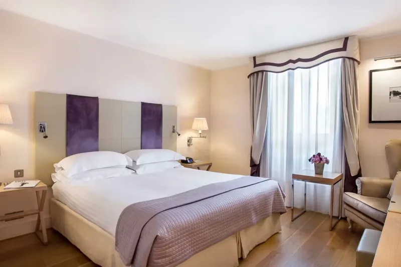 Deluxe Eiffel Tower View @ Castille Paris   Starhotels Collezione