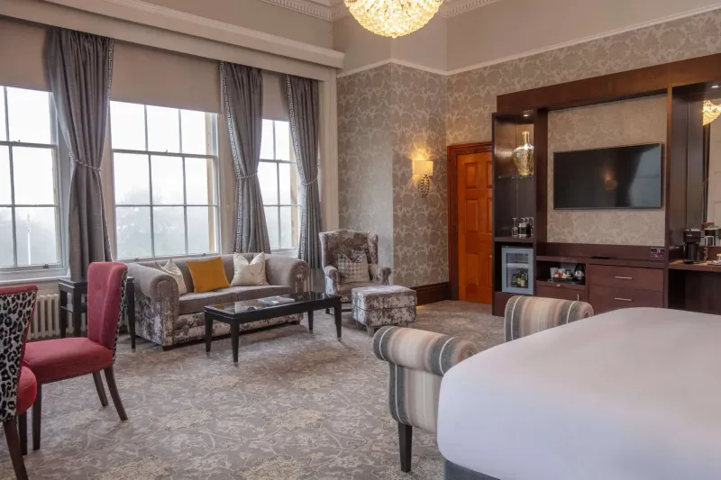 Richmond Castle Suite @ Oulton Hall Hotel  Spa  amp  Golf Resort