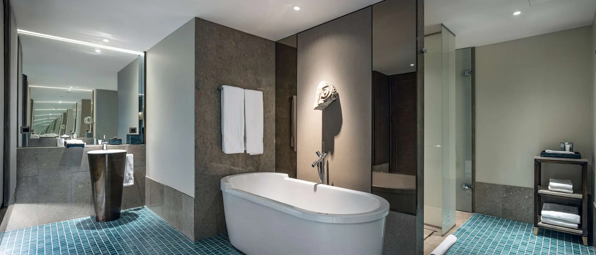 Sea Suite Grand @ Princes  Palace Resort