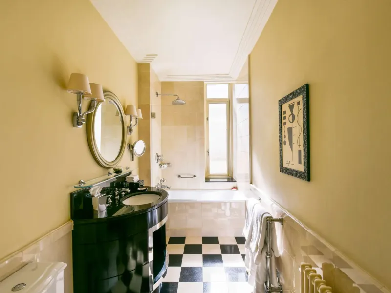 Superior Queen Room @ The Savoy