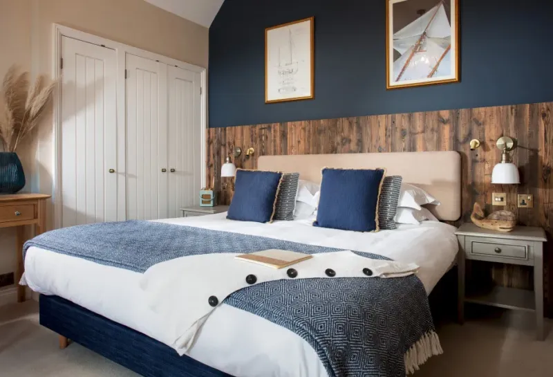 Luxury Large King with Sundeck @ St Michaels Resort Hotel