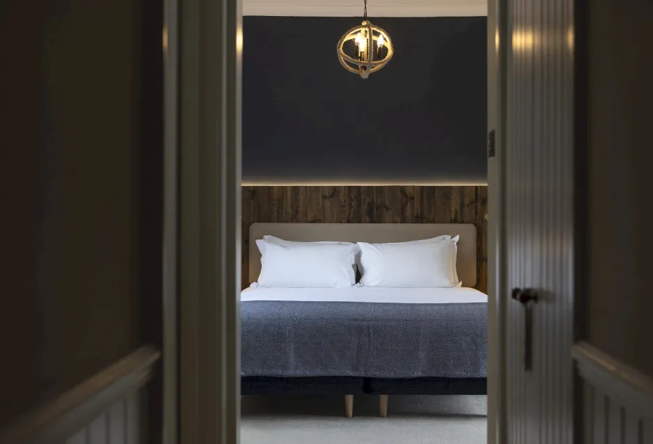 Luxury Large King with Sundeck @ St Michaels Resort Hotel