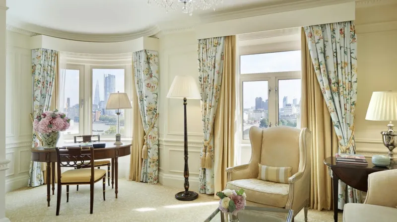 One bedroom Partial River View Suite @ The Savoy
