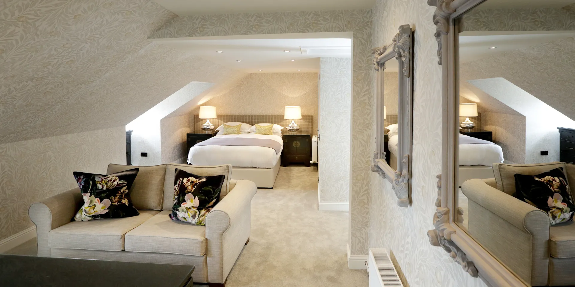 Townhouse Grand @ Nira Caledonia