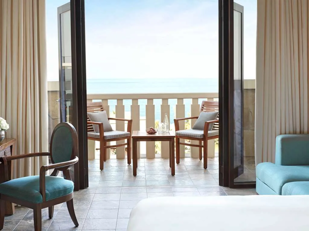 Luxury Room Sea View  1 King Size Bed  Private Balcony @ Sofitel Dubai The Palm