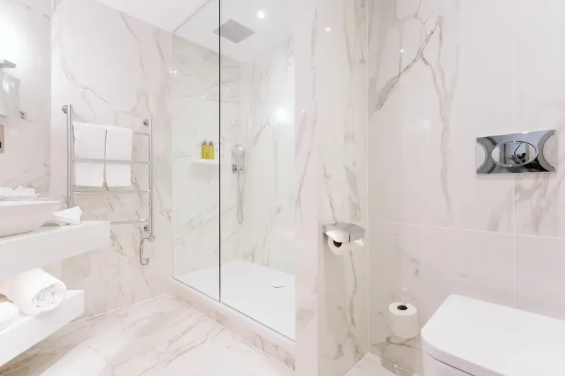 Feature Twin Or Double Room  City View @ The Scotsman Hotel