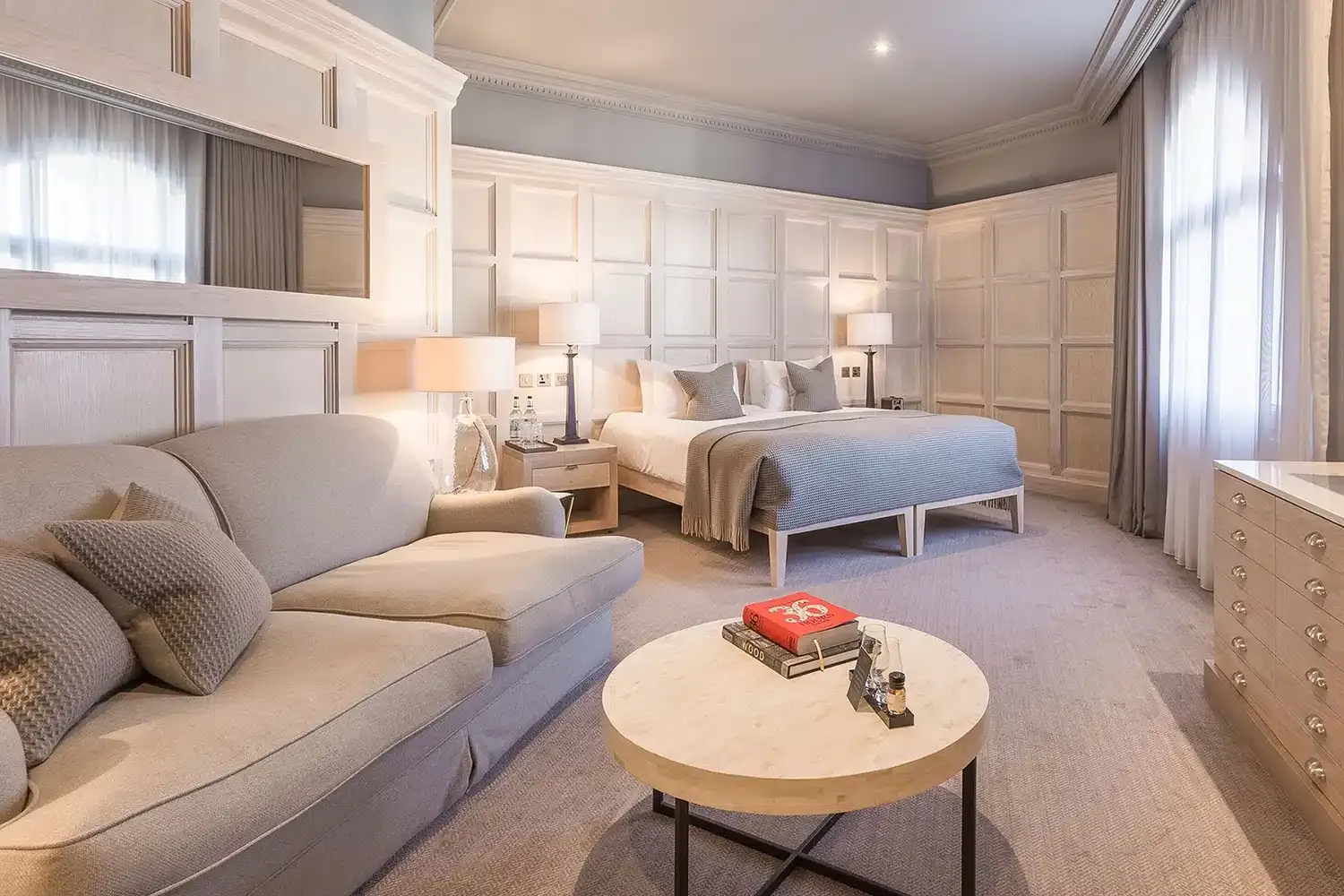 Feature Twin double Room @ The Scotsman Hotel