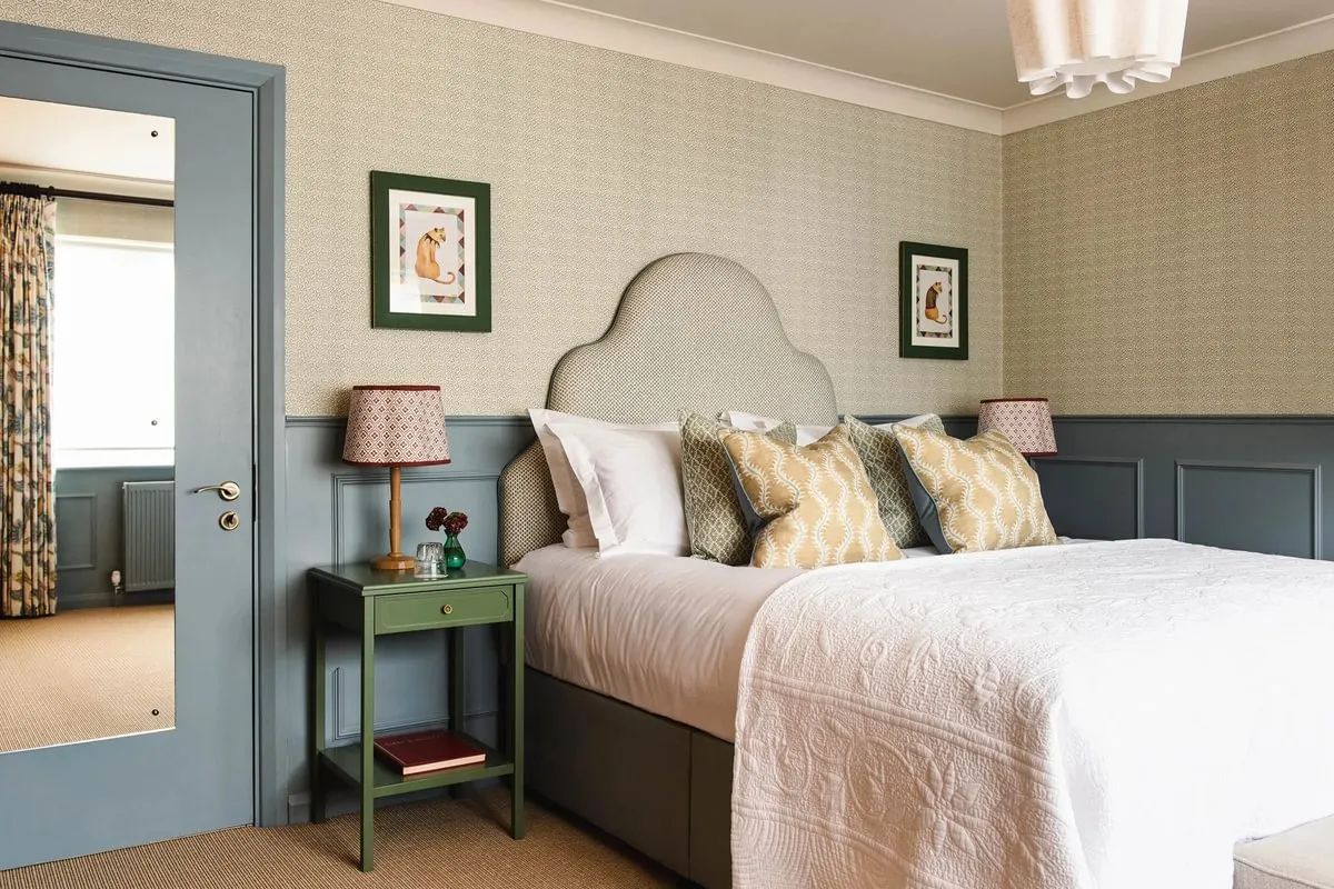 Family Room @ The Alfriston