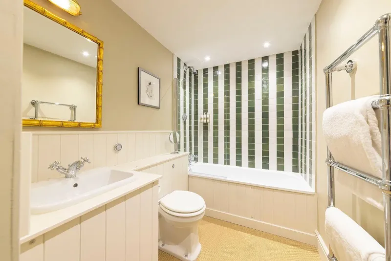 Family Room @ The Alfriston