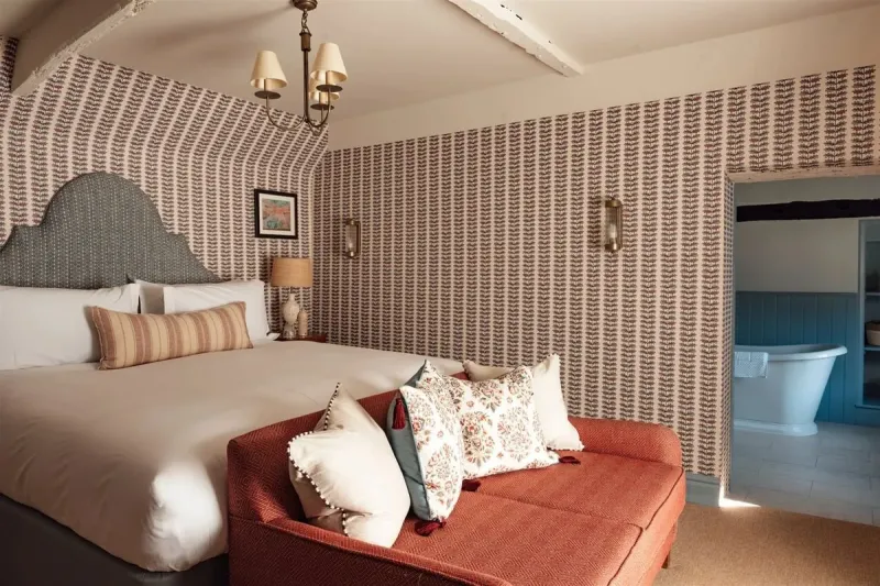 Gyles Suite @ The Alfriston