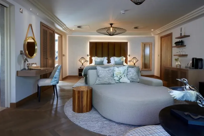 Wild Garden Lakeside Suite @ Storrs Hall Hotel