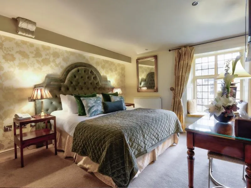 Cosy Double @ Whitley Hall Country House Hotel