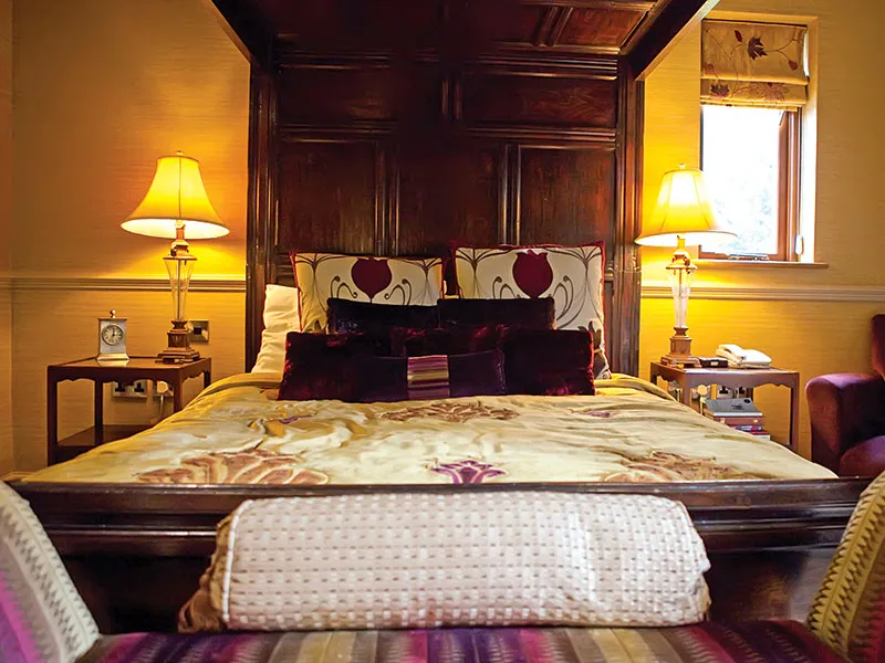 Luxury 4 Poster @ Whitley Hall Country House Hotel