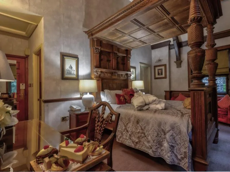 Peacock Suite @ Whitley Hall Country House Hotel