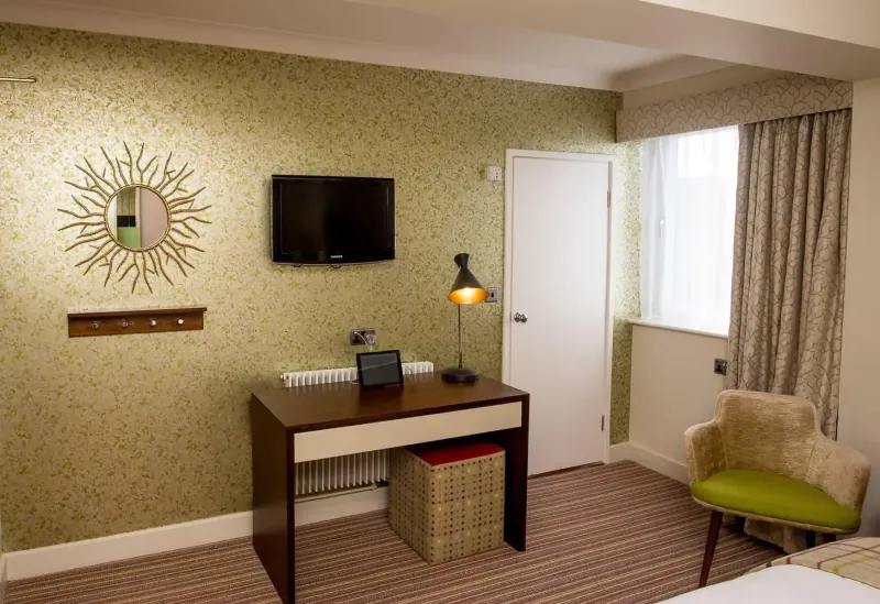 Classic Double @ Maids Head Hotel