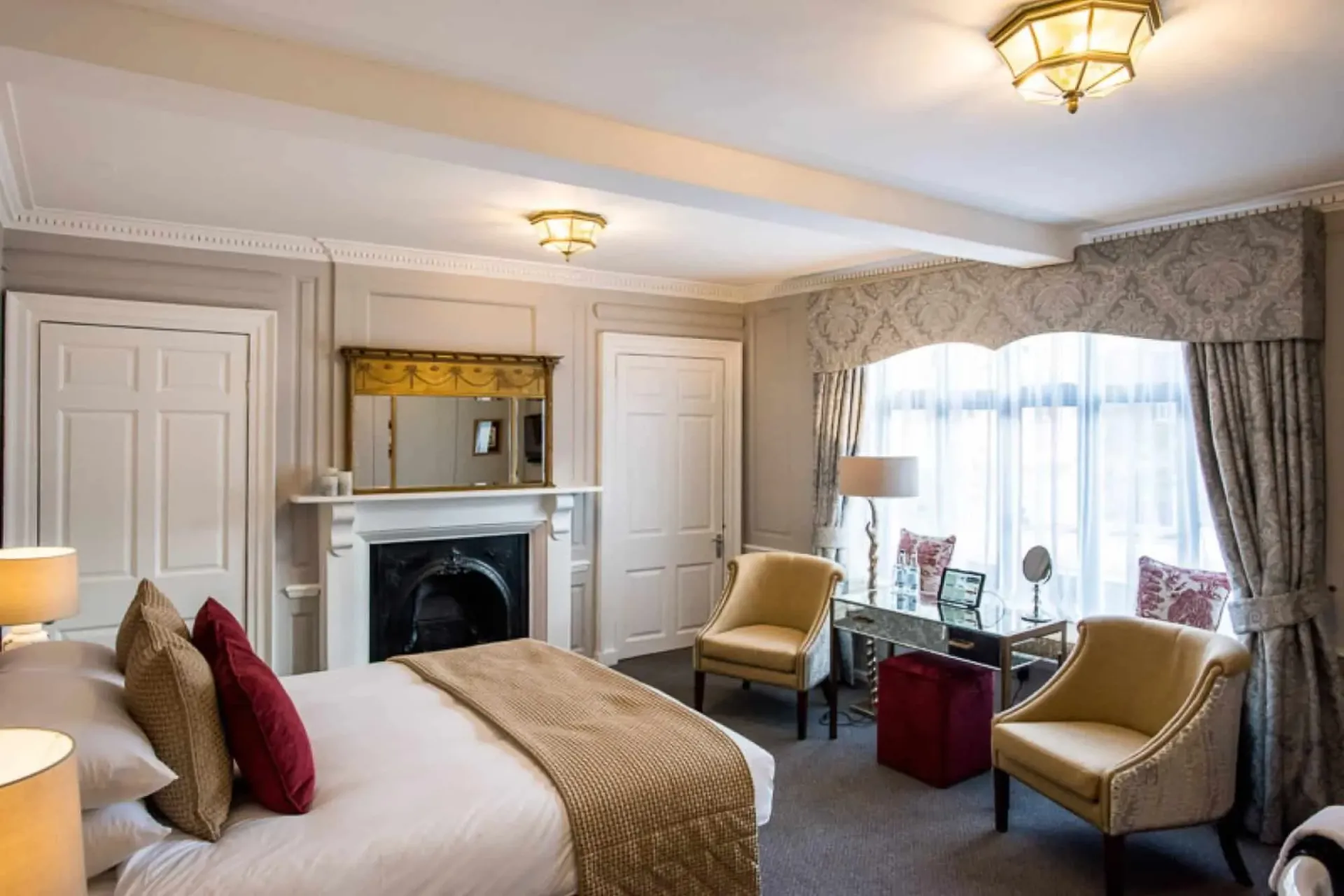 Junior Suite @ Maids Head Hotel