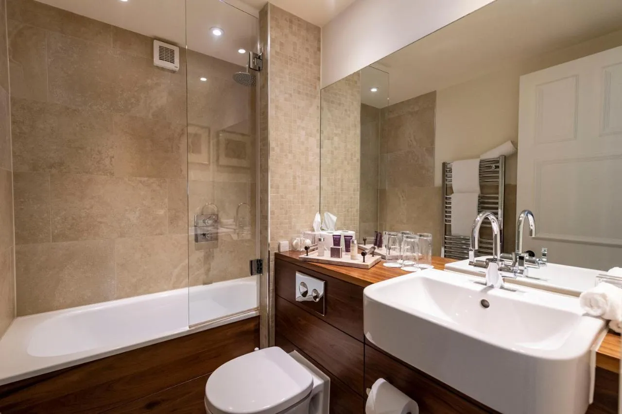 Club Single Room @ Jockey Club Rooms