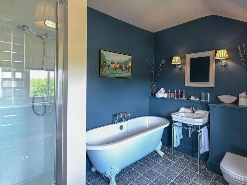 Club Double Room @ Jockey Club Rooms