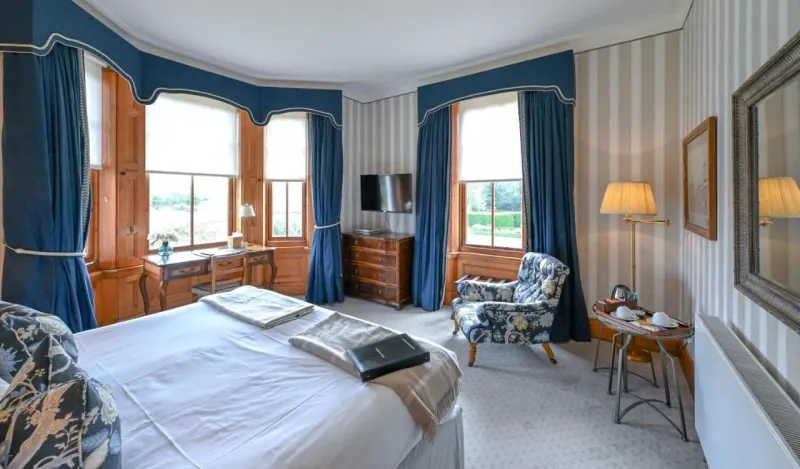 Deluxe Double Room @ Jockey Club Rooms