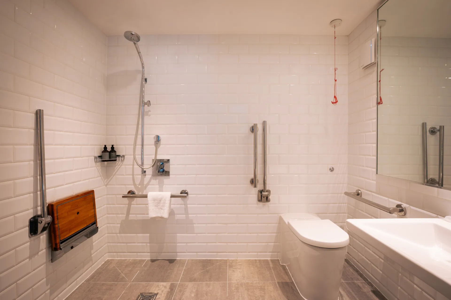 Cosy Double @ The Devonshire Arms Hotel