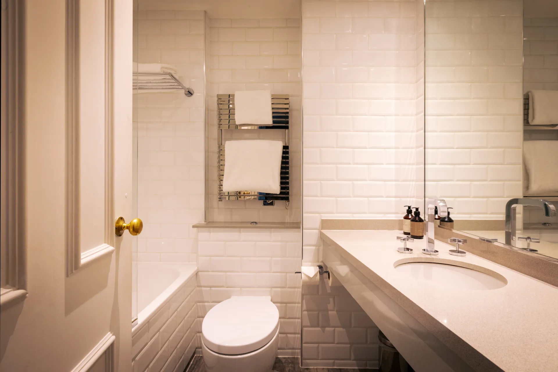 Comfortable Double @ The Devonshire Arms Hotel