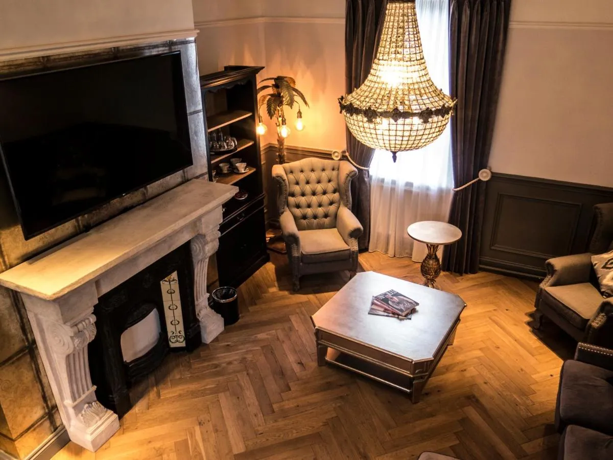 Celebration Suite @ Hardwick Hall Hotel