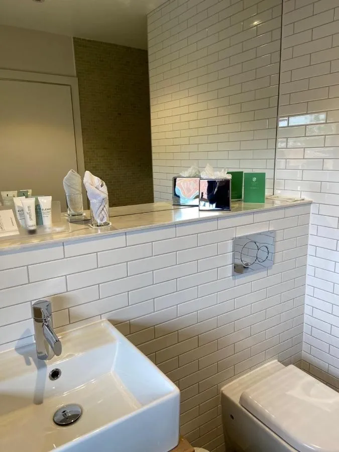 Executive Double Twin @ Hatherley Manor Hotel