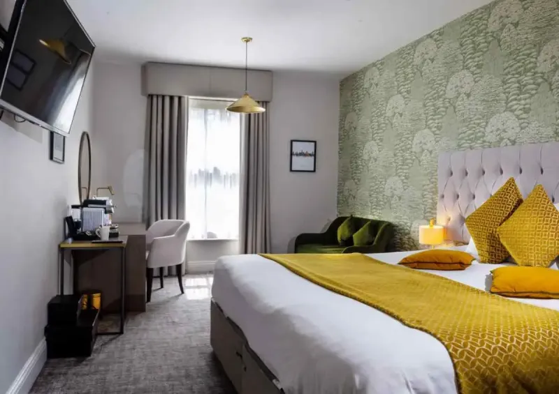 Executive Double Twin @ Hatherley Manor Hotel