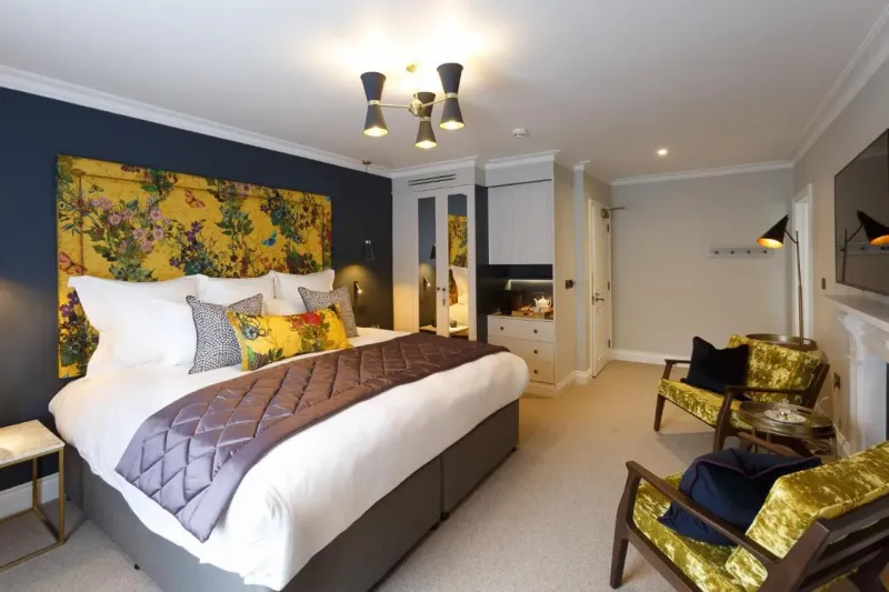 Feature Deluxe @ Gonville Hotel